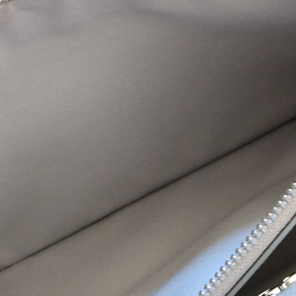 Coach Mollie Tote Bag 25 CX253 25 Metallic Light Silver Limited Edition - Picture 9 of 9